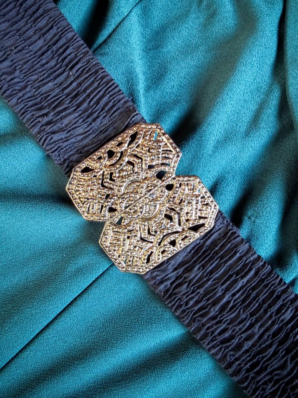 Vintage Stretch Belt with gold buckle